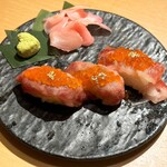 産直鮮魚と47都道府県の日本酒の店 黒潮 - 和牛肉寿司（3個入り）