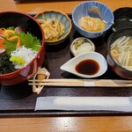本日の海鮮丼御膳
