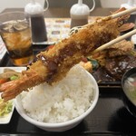 わ楽 - クマ海老フライ　オンザ…ライス  ？