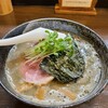 もつ煮と煮干しそば（中華そば）真也食堂 - 料理写真: