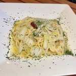Branzi-no Akita - しらすと白菜のペペロンチーノ