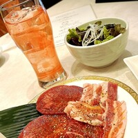 馬車道 de 焼肉 DOURAKU CORRIDA 北仲ブリック＆ホワイト店 - 