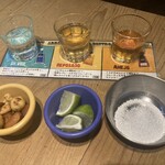 メキシコ酒場 サンズ・ダイナー - テキーラ呑み比べ