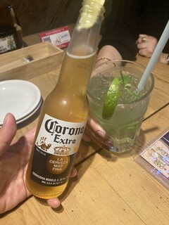 メキシコ酒場 サンズ・ダイナー - コロナ＆モヒートで乾杯