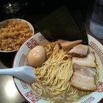 中華ソバ 伊吹 - 料理写真:大盛中華ソバ+豚増し+味玉+炊き込みご飯