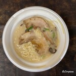 セブンイレブン - 一風堂監修 極豚骨らぁめん