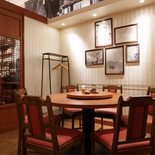 Accessible from 2 stations ◆ Dine in a stylish restaurant for casual use
