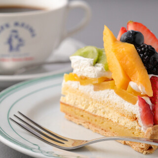 請品嚐糕點師的甜點◆還提供慶祝用的整體蛋糕。