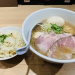 貝出汁中華そば くらむ - 