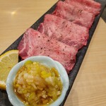 炭火焼肉・しゃぶしゃぶ おきなわ苑 - 