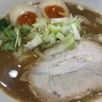 ラーメンスタンド メン ボックス - ネギに加え三つ葉がいいアクセントになってくれます。