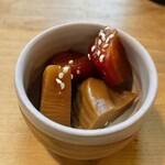 味童 天金 - お通し　煮物