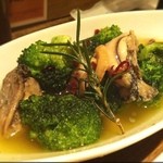 三ッ寺バル SHARE - 牡蠣のアヒージョ