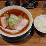 とまとチリ 700円 + ライス 100円