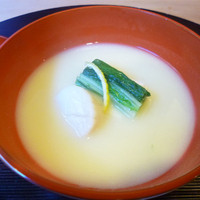 京料理 貴与次郎 - 帆立と湯葉豆腐の白みそ仕立て