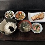 魚久 - タイ粕漬け焼き定食