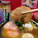 家系ラーメン とらきち家 - 豚バラチャーシュー