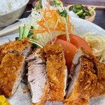 有明 - とんかつ定食　1200円