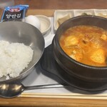 白釜飯 純豆腐火鍋 まん馬 - 