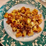 Ristorante La Sagrestia - 私のプリミはメッツェマニケの（ア）マトリチャーナ　コロコロしたショートパスタはトマトとグアンチャーレとの相性が最高