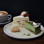 Kafeno Aru Kurashi Tookashi Noomise - 黒豆の抹茶チーズケーキ、苺のショートケーキ