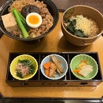 Toure Muromachi Shain Kurabu - 牛すき丼と蕎麦御膳　1000円（税込）