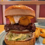 Louis Hamburger Restaurant - 『FRIED HOTATE CHEESE BURGER¥1,600』 『Patty¥600』 『lunch drink¥150』