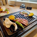 YAKINIKU BISTRO 石鎚 - 焼き焼き～
