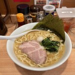 Yokohama Iekei Ramen Kamariya Ootemachi Ten - 