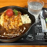 ロックス カフェ - 料理写真:ハッシュドビーフオムライス