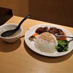 粤港美食 - ローストダックライス　950円