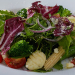 LiveMusic＆RestaurantBar SHOCK-ON - 自家製ニョッキとゴロゴロ野菜のサラダ