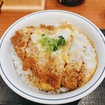 Katsuya - カツ丼（梅）　税込594円
