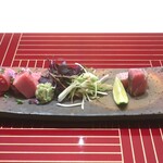 日本料理 吟 - 戸井マグロの赤身、中トロ、大トロ炙り