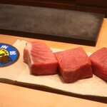 日本料理 吟 - 戸井マグロのプレゼンテーション