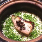 日本料理 吟 - 鰤と有馬山椒の土鍋ご飯のプレゼンテーション