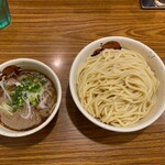 Ramen Kaiji - ★濃厚海老つけめん（特盛400g同料金・920円税込）★