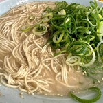 一楽ラーメン - 大盛りラーメン700円（ネギ多め）