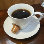 キッチン ブルー グローブ - ホットコーヒーのアップ