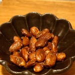 焼肉・薪料理 カラスマロック - 塩キャラメルナッツ