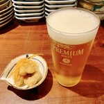 こたつ ねこ - 生ビール（¥650）、お通し
