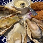 L'Ecailler Oyster Bar - 