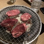 牛舞 ホルモン焼肉酒場 - 