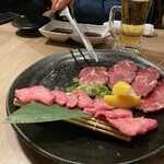 牛舞 ホルモン焼肉酒場 - 