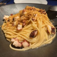 オッティモ・シーフード・ガーデン 新宿店 - 真蛸と青唐辛子のアーリオオーリオ