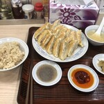 ぎょうざの満洲 - 