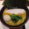 横浜ラーメン 新横家