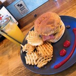 Warren’s Place 2.1 Burgers & Beer - 