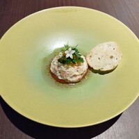 JAM17 DINING - ズワイ蟹とアボカドのタルタル　ホワイトバルサミコソース