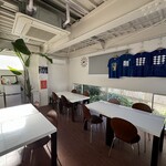 甲州地どり市場 軽食コーナー - 店内